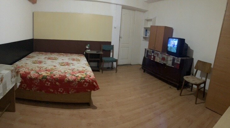 Titan, Bl 1 Decembrie, Auchan